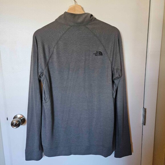 The North Face Quarter-Zip Shirt | Women's Size Large | Flashdry | Gray - Picture 4 of 8